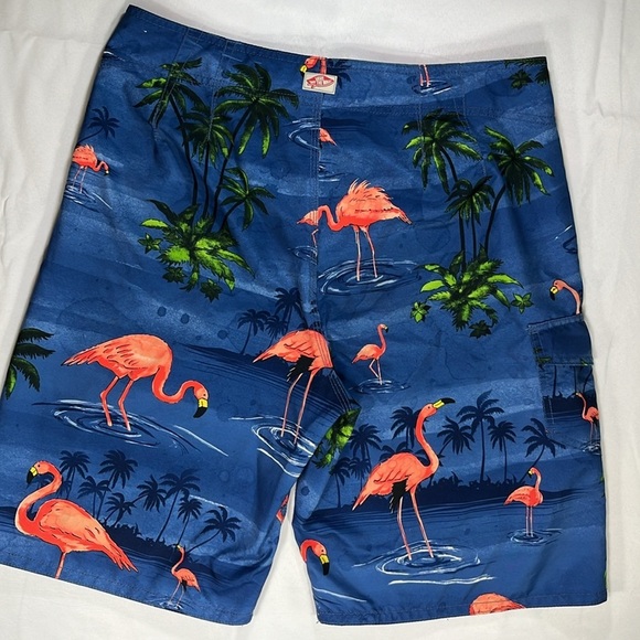 VANS Flamingo 10” Board Shorts Swim Trunks size 34, excellent condition! - Picture 4 of 12